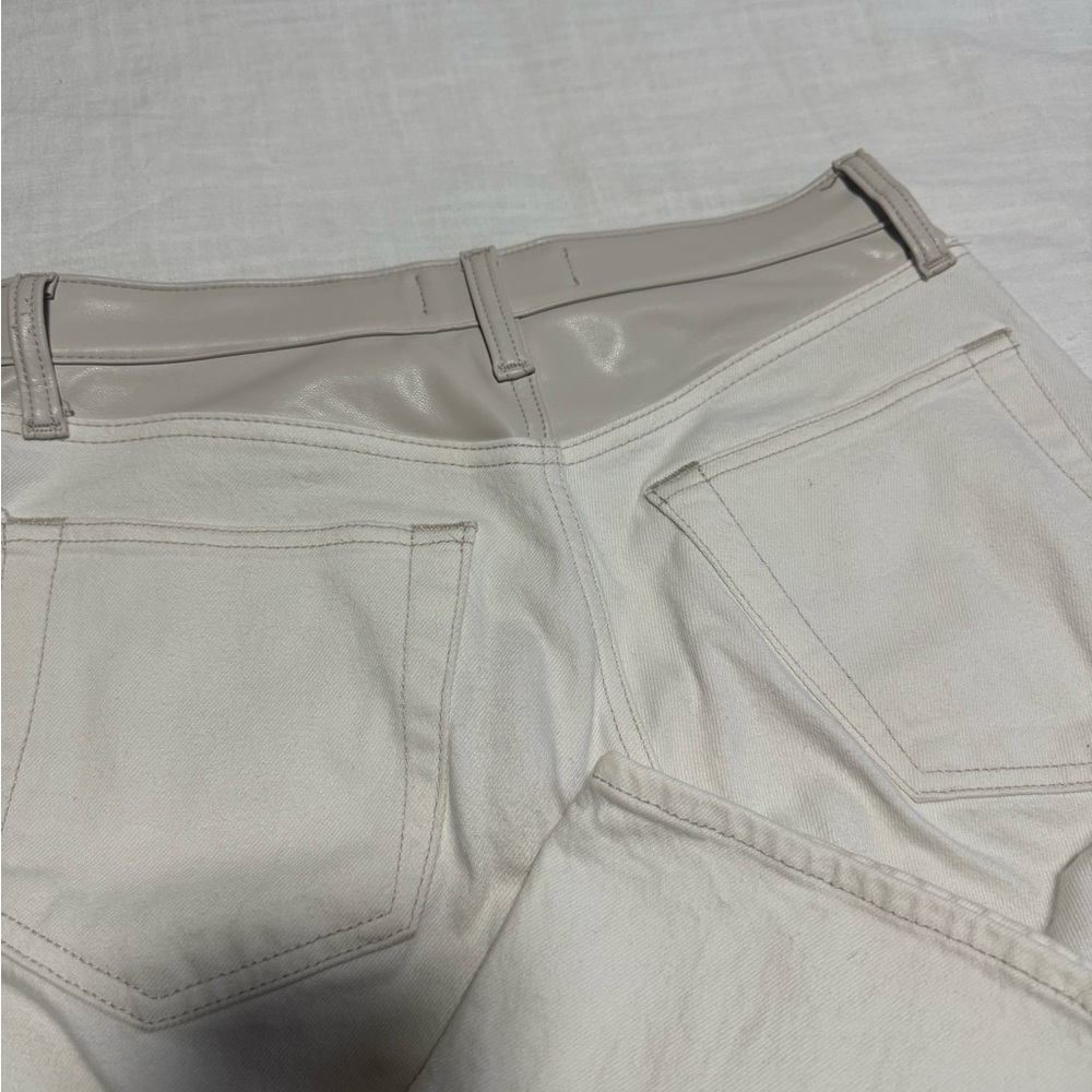 Abercrombie 90’s Straight Ultra High Rise Jeans | GREAT CONDITION! - Picture 5 of 5